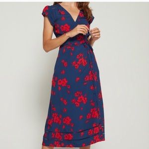 Flattering Gap wrap dress